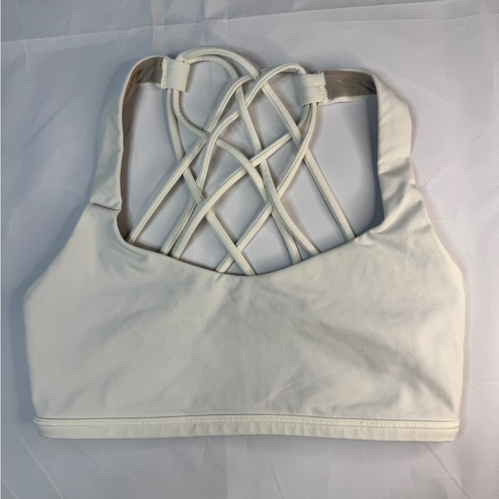 PreOwned Lululemon Free to Be Serene Strappy Back SportsBraWhite Size4 (NoPads) - Picture 3 of 5